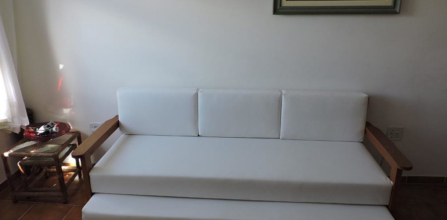 Reforma de Sofacama Courvin Branco