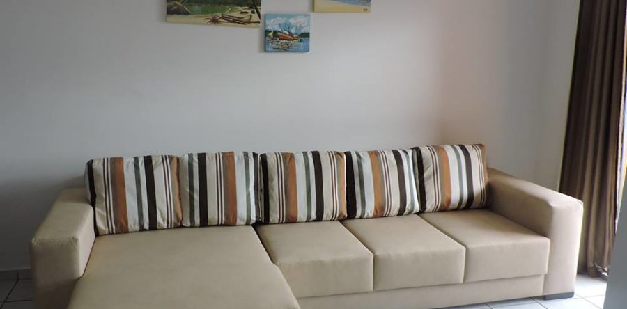 Reforma de Sofá com Chaise em Tecido Impermeável Acapulco Marrom e Duna Areia