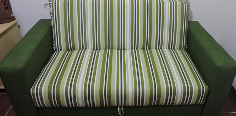 Reforma de Sofá Cama em Tecido Impermeável Guarapuá Verde e Duna Bandeira