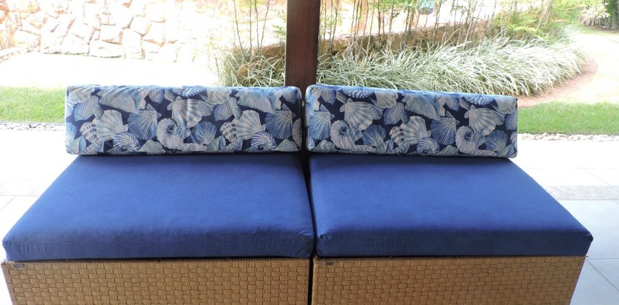 Reforma de Poltronas de Vime no Tecido Acquablock Santorini Azul e Duna Marinho