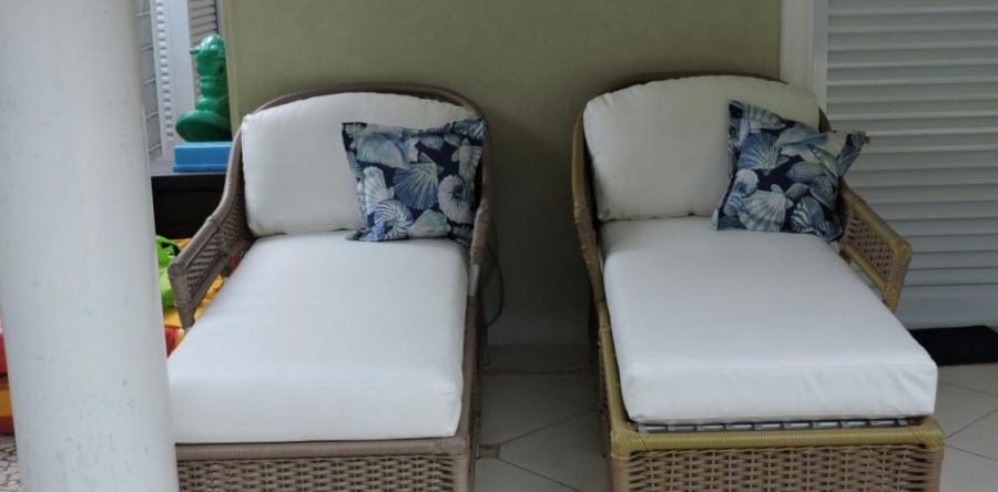 Reforma de Espreguiçadeira no tecido Courvin Náutico Branco