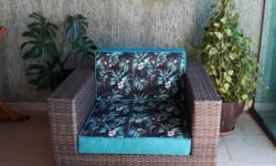 Almofadas sob medida com tecido Acquablock Impermeável Maguana Preto e Duna Turquesa